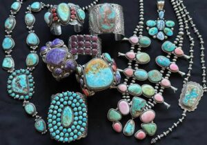 Read more about the article Beyond Turquoise: Gemstones Used in Native American Jewelry