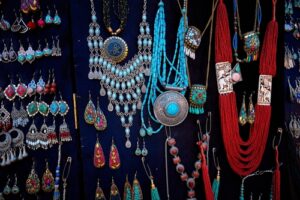 Read more about the article How Native American Jewelry Became Recognized Around the World