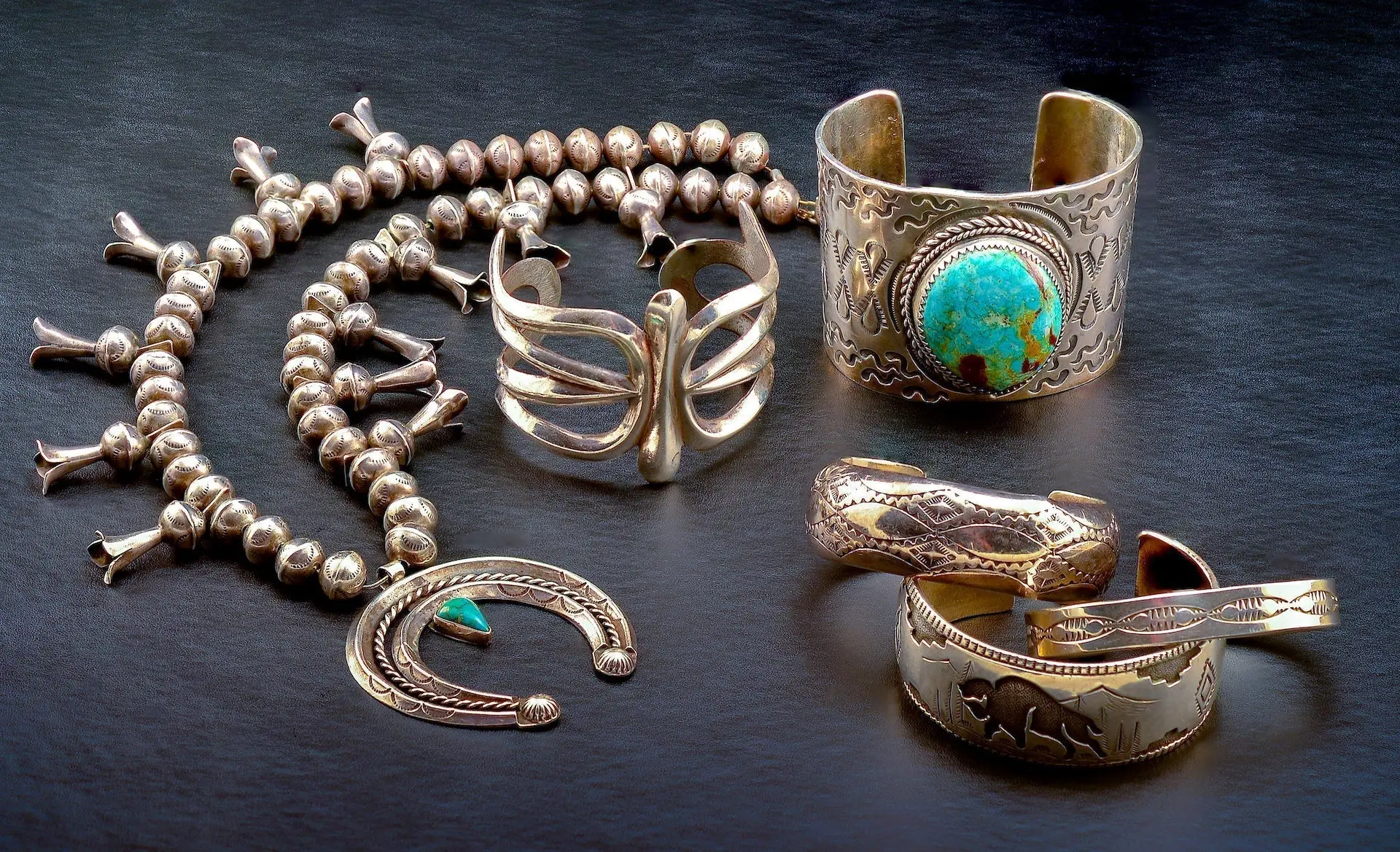 You are currently viewing How to Appreciate Native American Jewelry Like a Collector