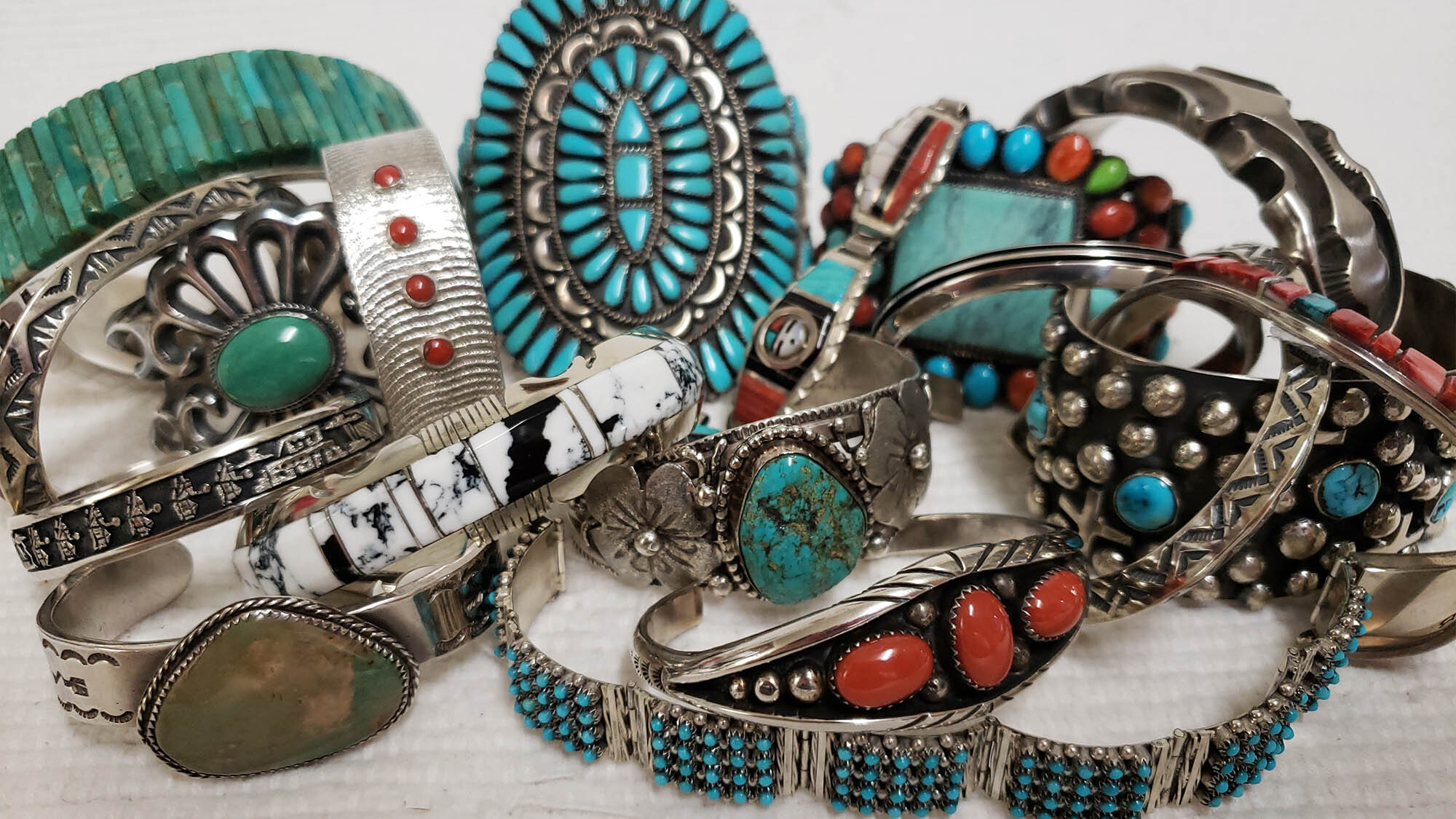 You are currently viewing How to Buy Native American Jewelry That Will Be Appreciated for Generations