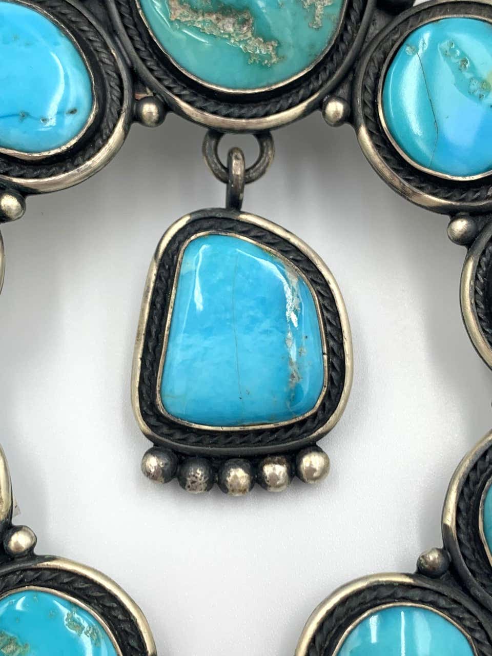 Exquisite Navajo Tommy Jackson Squash Blossom Necklace & Earrings Set - Image 5