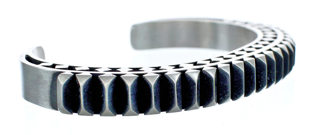Navajo Sterling Silver Native American Cuff Bracelet - Image 2