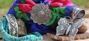 Read more about the article The Living Heritage of Native American Jewelry Making