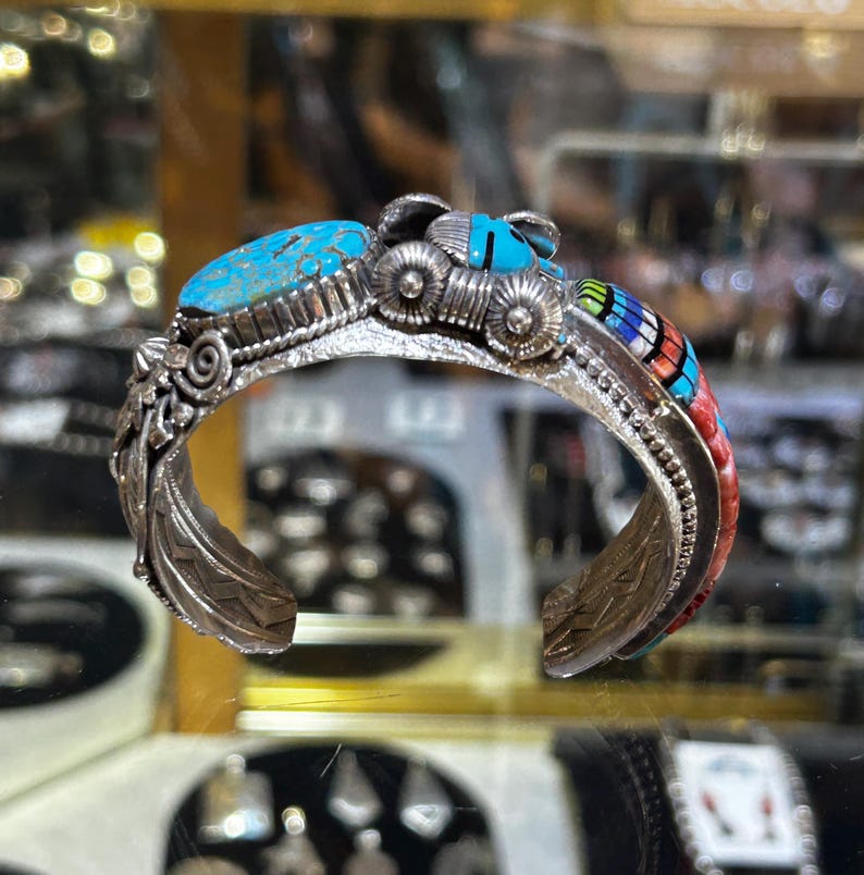 Vintage Sterling Silver Stunning Zuni-Style Cicada Cuff Bracelet with Vibrant Turquoise & Multi-Stone Inlay - Image 4
