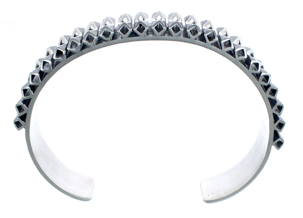 Native American Navajo Sterling Silver Cuff Bracelet - Image 4